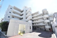 ��ʌ��������܎s�Y�a��j���J�R����2-12�̃}���V�����̌����O��