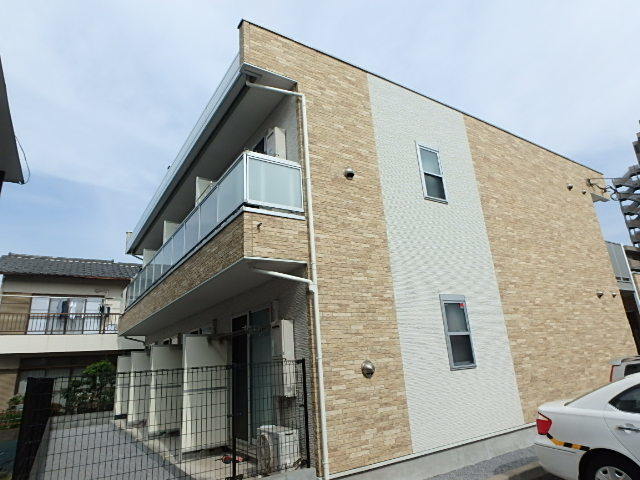 ��ʌ��������܎s��{��听���R����443-9�̃A�p�[�g�̌����O��