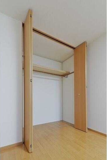 ��ʌ��������܎s�΋擌�Y�a�V���ڂ̃A�p�[�g�̎��[