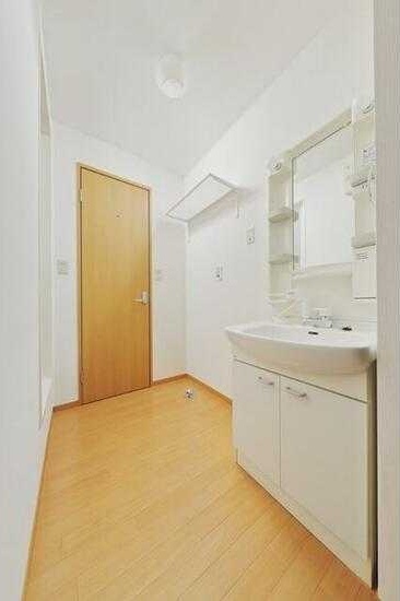 ��ʌ��������܎s�΋擌�Y�a�V���ڂ̃A�p�[�g�̐��ʏ�