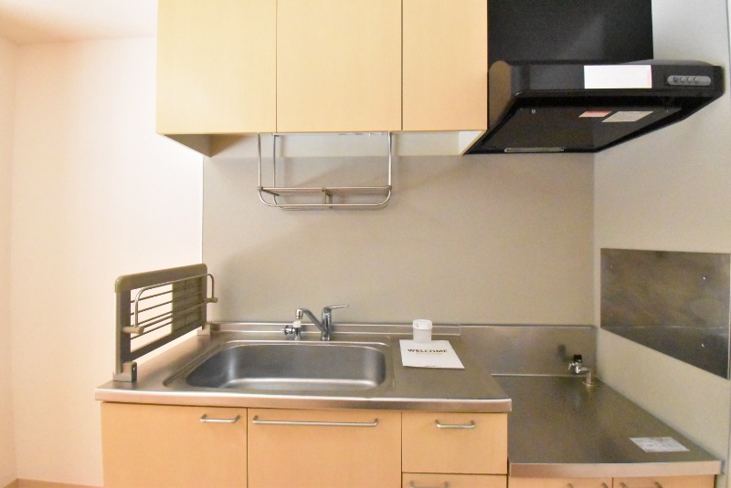 ��ʌ��z�J�s�ԎR���T���ڂ̃A�p�[�g�̃L�b�`��