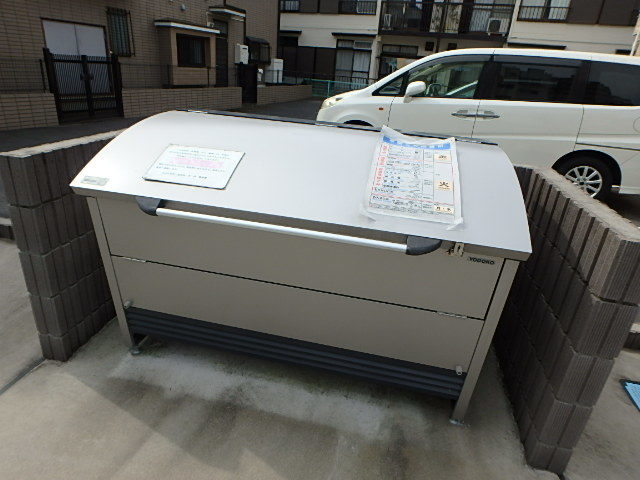 ��ʌ��������܎s��{��听���R���ڂ̃A�p�[�g�̂��̑�