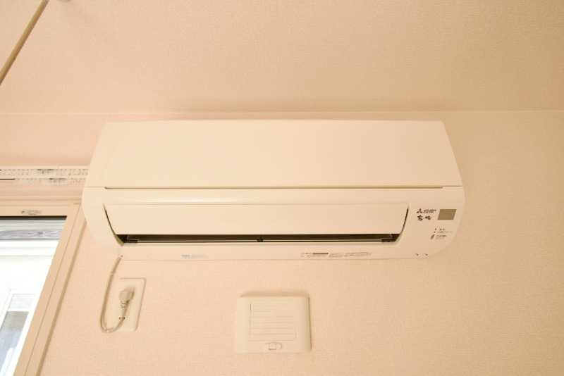 ��ʌ�����s�厚��J�{���̃A�p�[�g�̂��̑��ݔ�