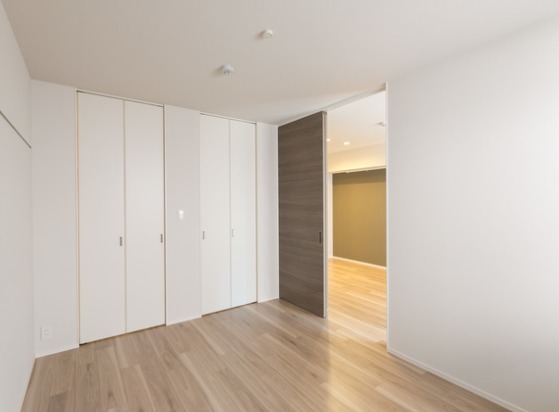 ��ʌ�����s���؂Q���ڂ̃}���V�����̂��̑������E�X�y�[�X