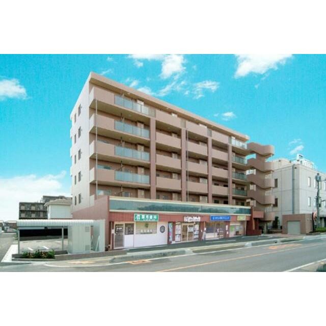 ��ʌ������s���]�P����25-13�̃}���V�����̌����O��