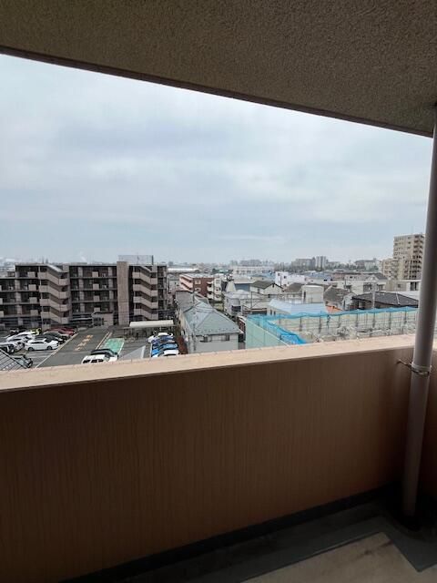 ��ʌ������s���]�P���ڂ̃}���V�����̃o���R�j�[