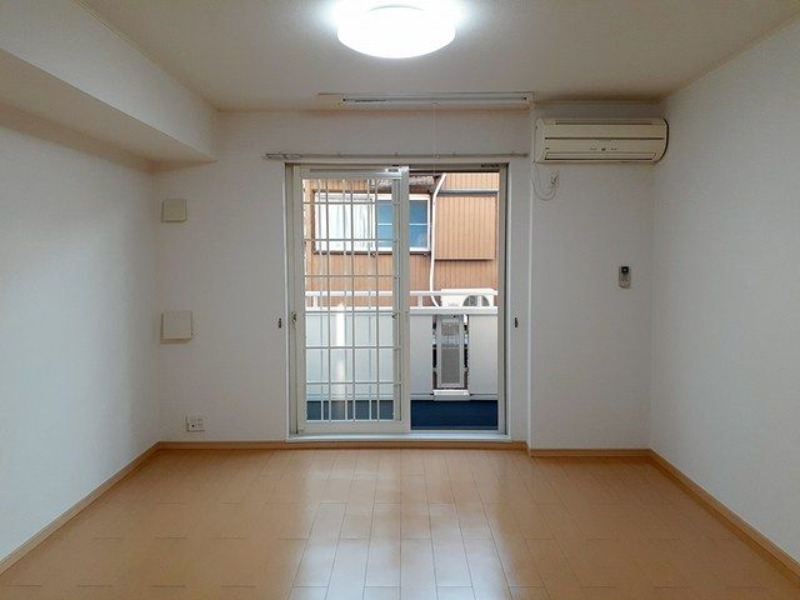 ��ʌ�����s�厚�V��h�̃A�p�[�g�̋��ԁE���r���O