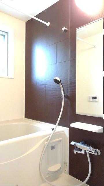 ��ʌ��@�c�s���m�؂P���ڂ̃A�p�[�g�̃o�X