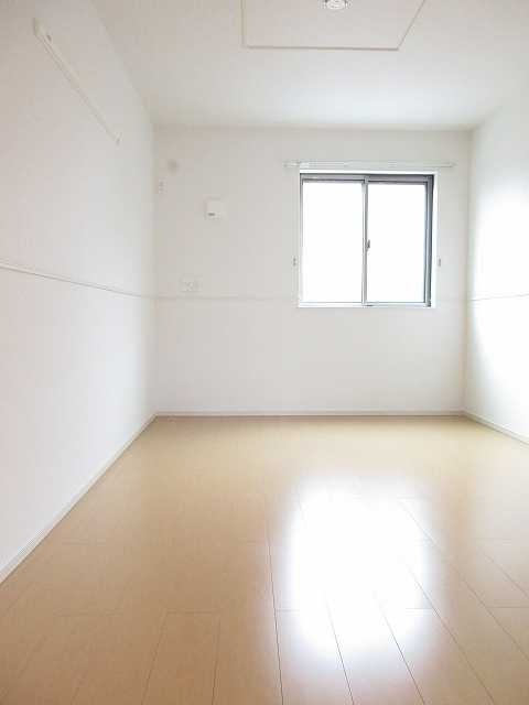 ��ʌ��@�c�s���m�؂P���ڂ̃A�p�[�g�̂��̑������E�X�y�[�X