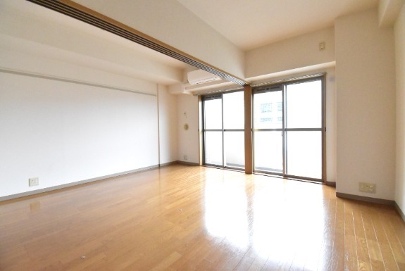 ��ʌ�����s�厚���̃}���V�����̋��ԁE���r���O