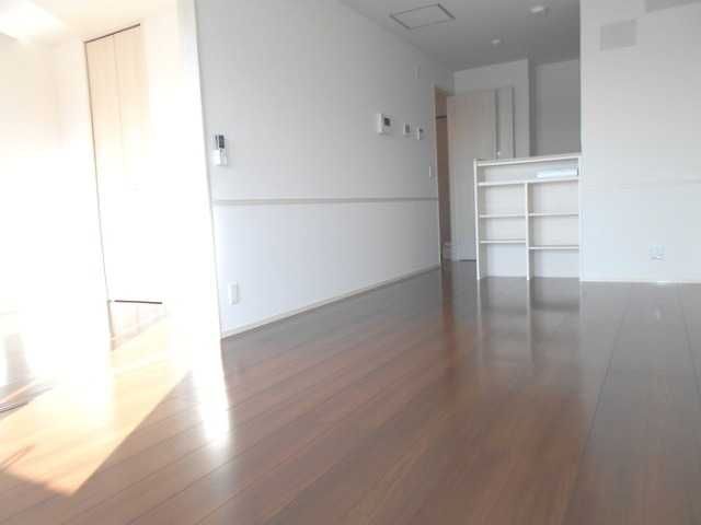 ��ʌ������s�������̃A�p�[�g�̋��ԁE���r���O