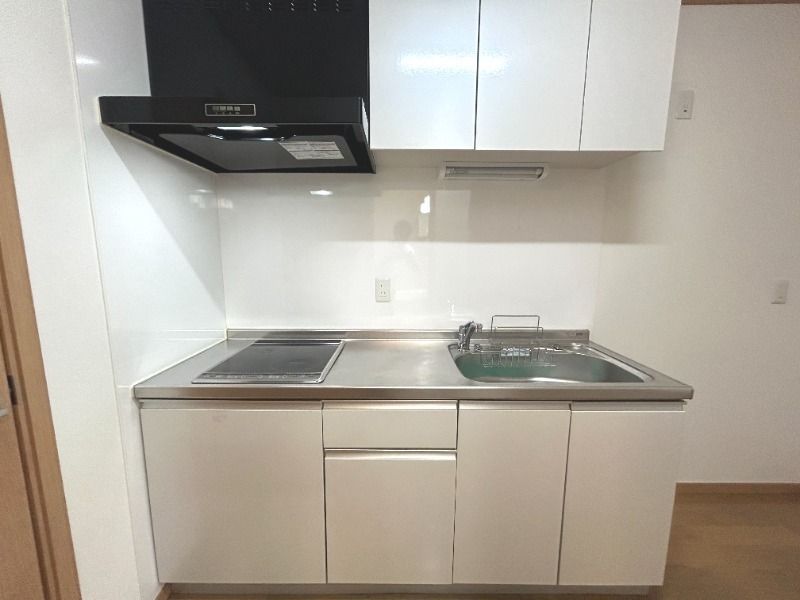 ��ʌ��������܎s����O���T���ڂ̃e���X�n�E�X�̃L�b�`��