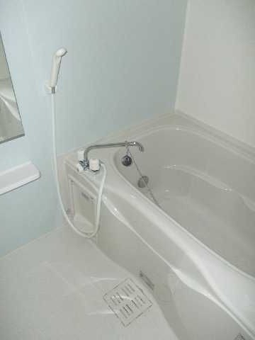 ��ʌ������s���W���ڂ̃A�p�[�g�̃o�X