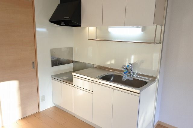 ��ʌ�����s�˒˓��P���ڂ̃}���V�����̃L�b�`��