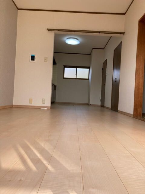 ��ʌ��������܎s����厚�w��̃A�p�[�g�̋��ԁE���r���O