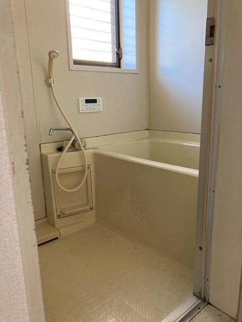 ��ʌ��������܎s����厚�w��̃A�p�[�g�̃o�X