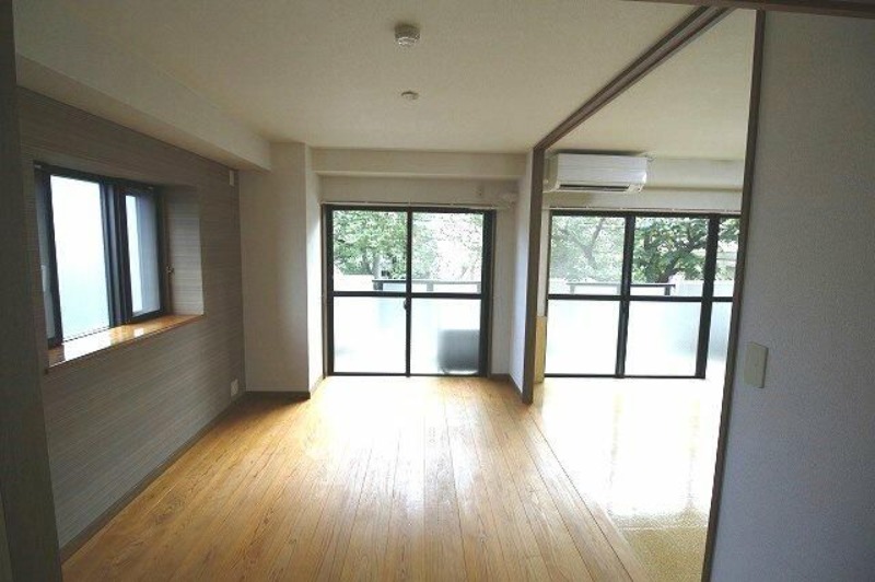 ��ʌ��������܎s�k��{�����Q���ڂ̃}���V�����̋��ԁE���r���O