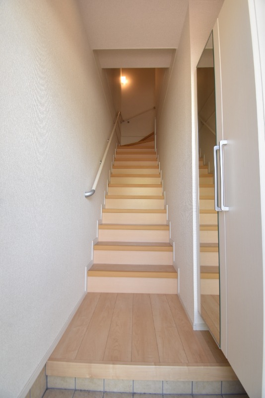 ��ʌ��������܎s��{��听���Q���ڂ̃A�p�[�g�̌���