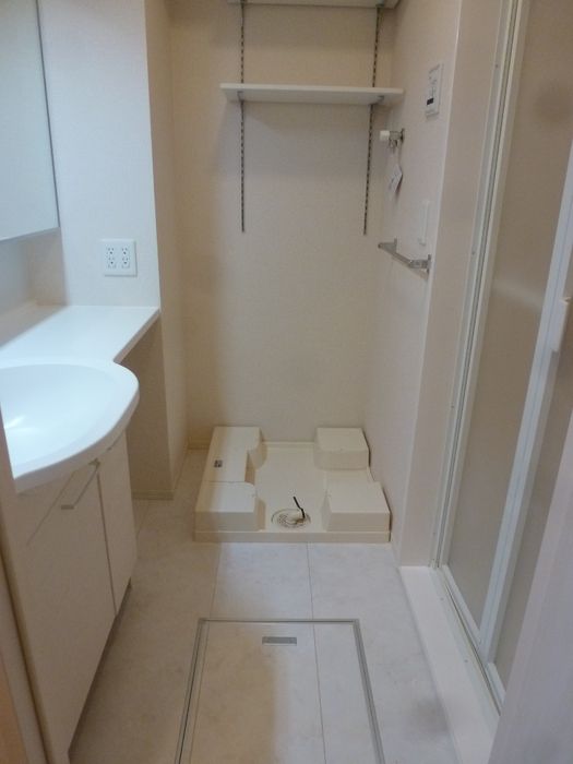 ��ʌ�����s�؂S���ڂ̃A�p�[�g�̐��ʏ�