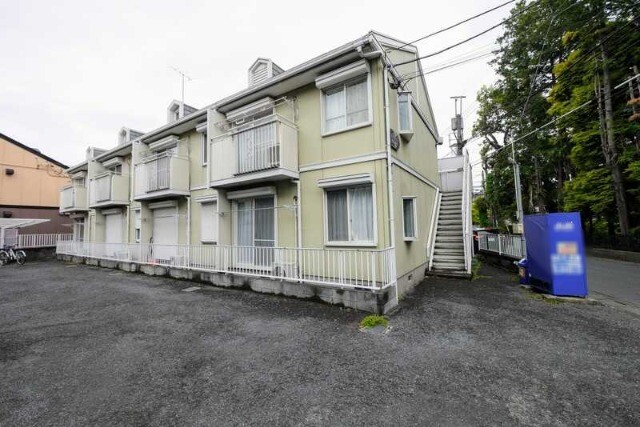 ��ʌ��������܎s�k����i���Q���ڂ̃A�p�[�g�̌����O��