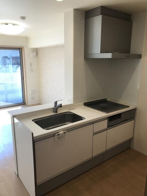 ��ʌ��������܎s�΋�����S���ڂ̃}���V�����̃L�b�`��