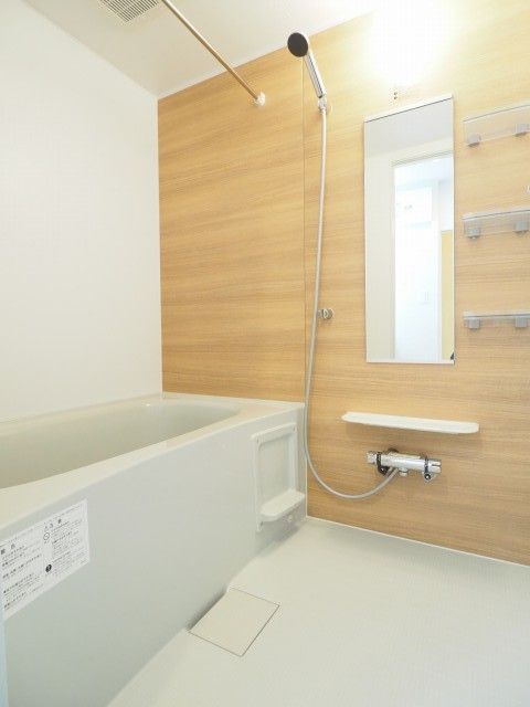 ��ʌ��������܎s��΋���̏o���̃A�p�[�g�̃o�X