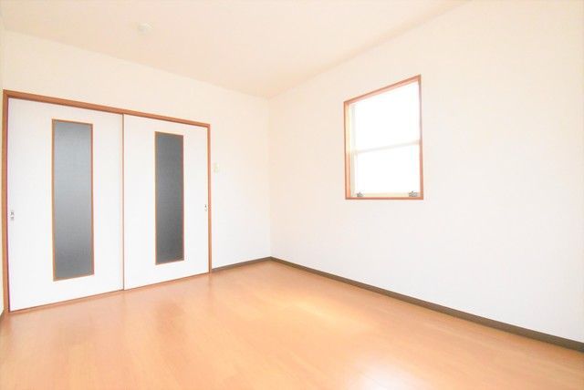 ��ʌ��������܎s�΋揼�؂P���ڂ̃A�p�[�g�̋��ԁE���r���O