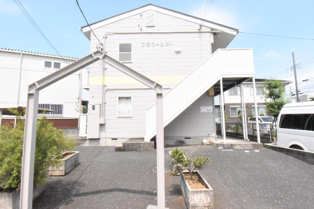 ��ʌ��������܎s�΋揼�؂P����6-16�̃A�p�[�g�̌����O��