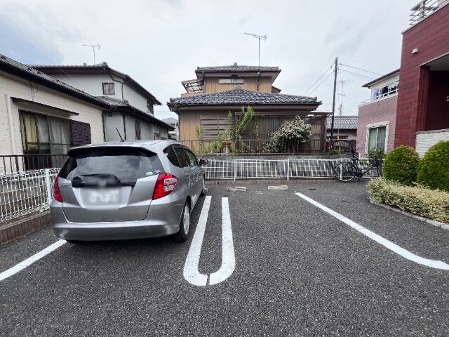 ��ʌ��������܎s��΋���̏o���̃A�p�[�g�̒��ԏ�