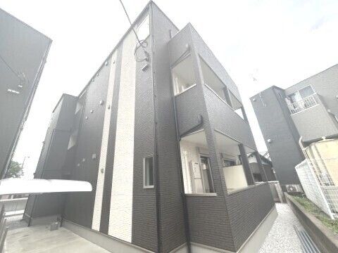 ��ʌ��������܎s�k��{�����̃A�p�[�g�̌����O��