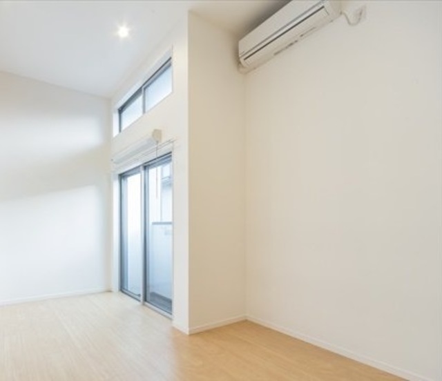 ��ʌ��������܎s����厚�w��̃A�p�[�g�̂��̑������E�X�y�[�X