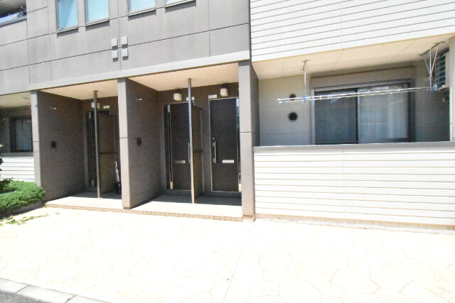 ��ʌ��������܎s�΋�Ō��Q���ڂ̃A�p�[�g�̃G���g�����X