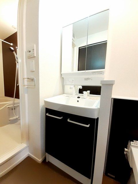 ��ʌ��������܎s��΋撇���P���ڂ̃A�p�[�g�̐��ʏ�