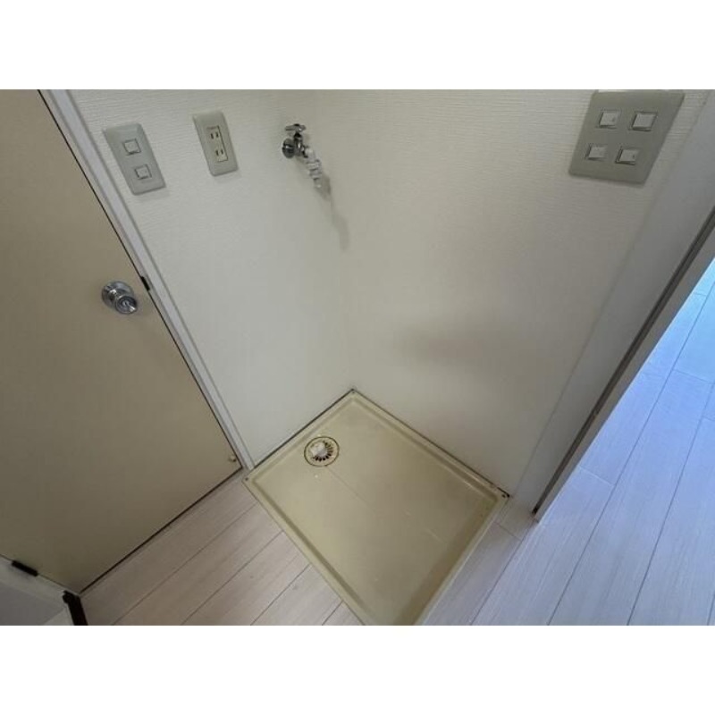 ��ʌ�����s�厚������̃A�p�[�g�̂��̑�