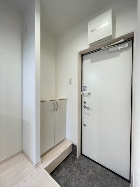 ��ʌ�����s�≺���Q���ڂ̃A�p�[�g�̌���