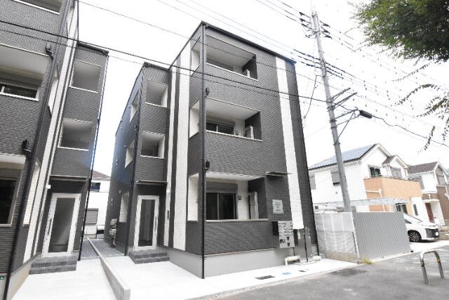 ��ʌ�����s���s�o�H�P���ڂ̃A�p�[�g�̌����O��