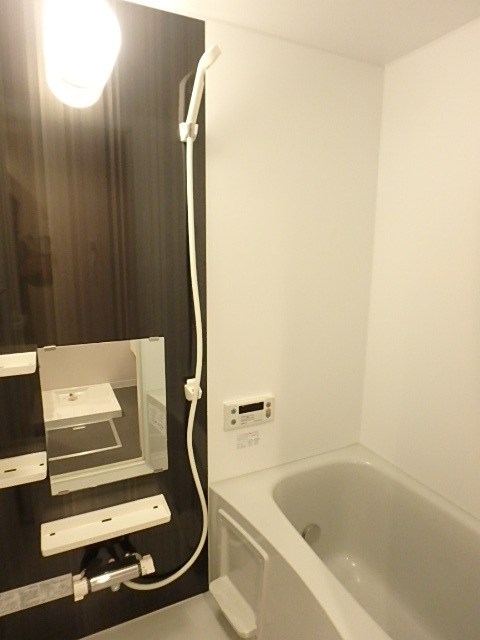 ��ʌ��������܎s�k����i���P���ڂ̃A�p�[�g�̃o�X