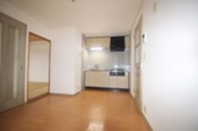 ��ʌ������s�������̃}���V�����̋��ԁE���r���O