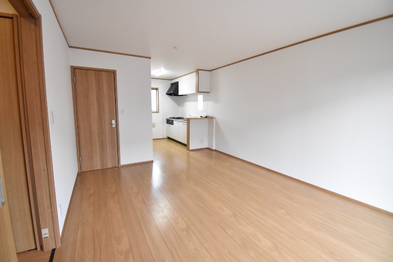 ��ʌ��������܎s��΋�������P���ڂ̃e���X�n�E�X�̋��ԁE���r���O