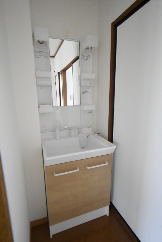 ��ʌ������R�s���������̃A�p�[�g�̐��ʏ�