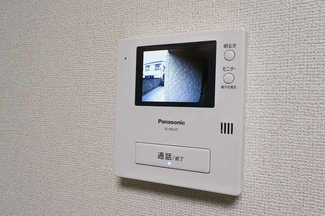 ��ʌ�����s�̉ƂQ���ڂ̃A�p�[�g�̂��̑�