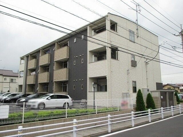 ��ʌ������s���v��920-1�̃A�p�[�g�̌����O��