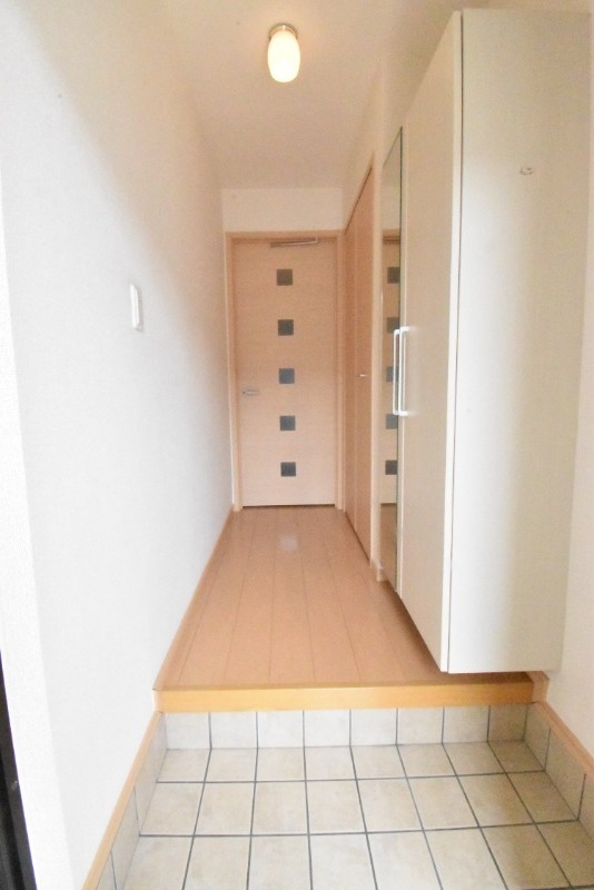 ��ʌ������s���h�P���ڂ̃A�p�[�g�̌���