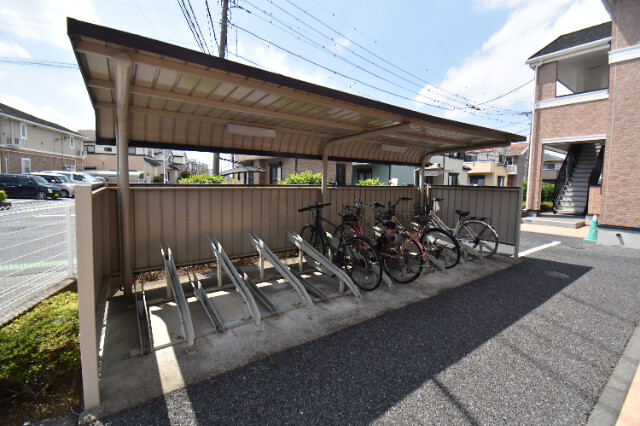 ��ʌ��������܎s��΋擌��΂R���ڂ̃A�p�[�g�̂��̑�