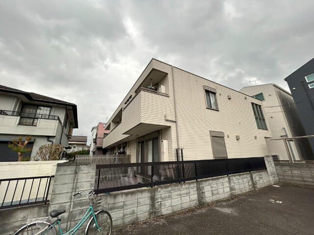 ��ʌ��������܎s��{��听���Q����185-2�̃}���V�����̌����O��