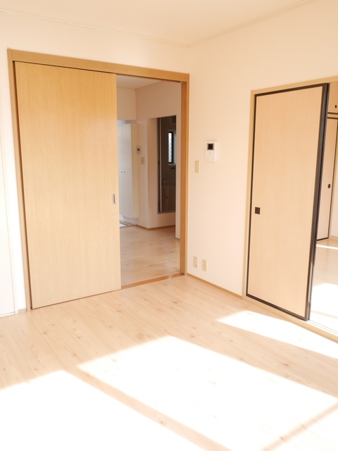 ��ʌ������s���P�O���ڂ̃A�p�[�g�̂��̑�