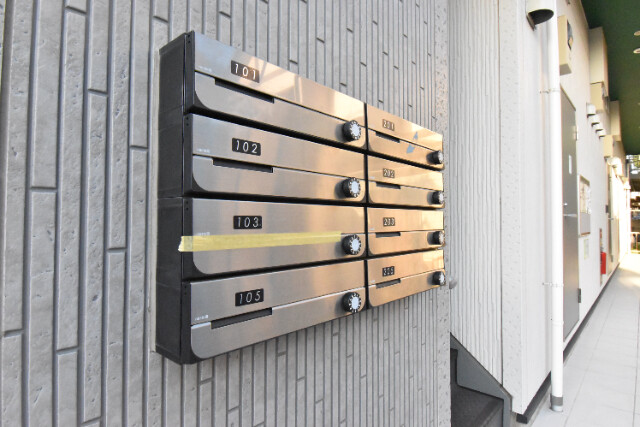 ��ʌ�����s�˒˂S���ڂ̃A�p�[�g�̂��̑�