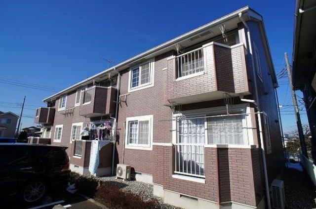 ��ʌ������s����741-3�̃A�p�[�g�̌����O��