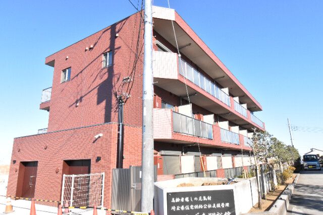 ��ʌ�����s�˒˓�Q���ڂ̃}���V�����̌����O��