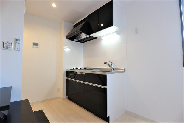 ��ʌ�����s�k�����̃A�p�[�g�̃L�b�`��